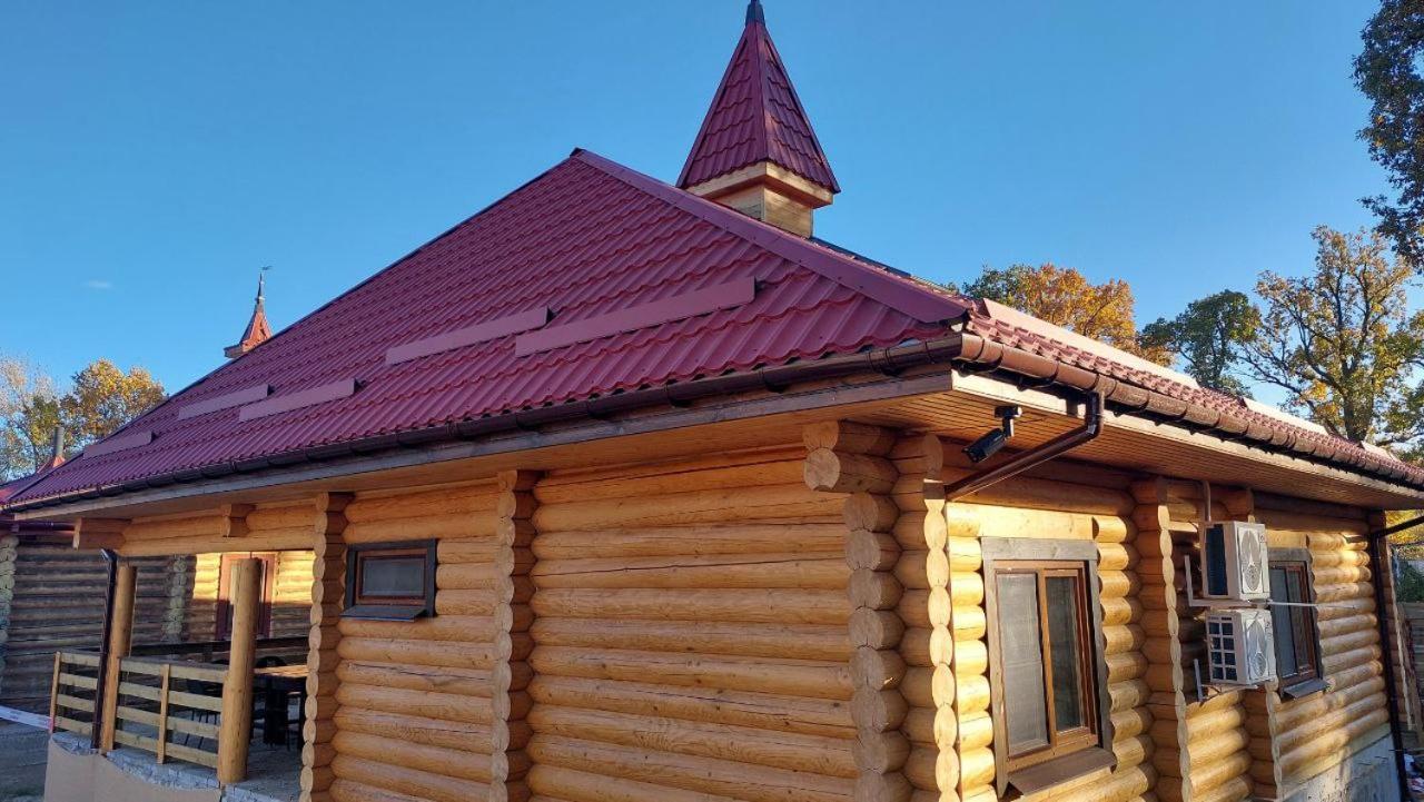 Загородный Комплекс Fort Pirnov Park Pirnove Buitenkant foto